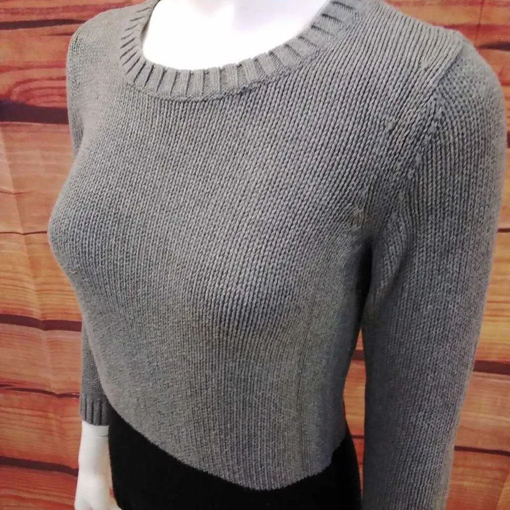 LOFT GRAY BLACK SWEATER SIZE SMALL TCC
